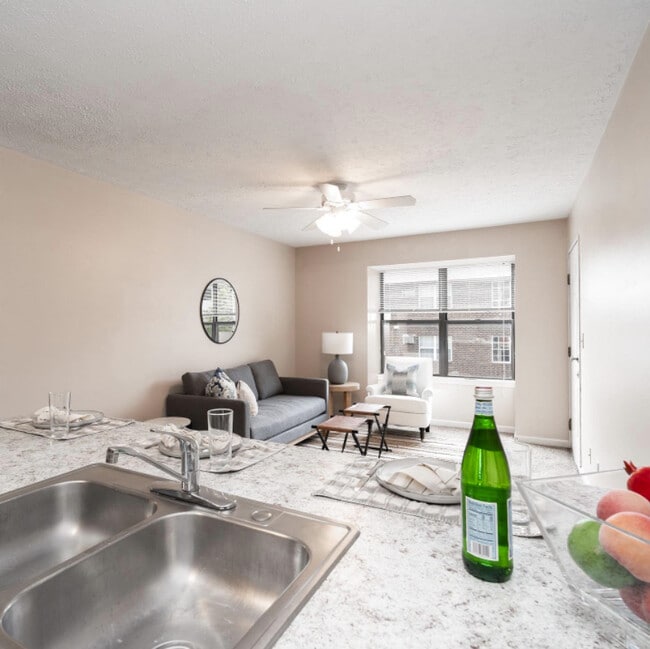 Muinzer - Close to Campus in West Lafayette, IN - Building Photo - Building Photo