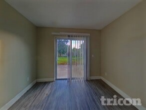 1930 Bluets Ct in Orlando, FL - Foto de edificio - Building Photo