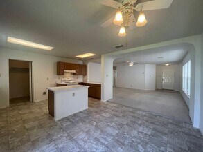 10462 Pine Glade in San Antonio, TX - Foto de edificio - Building Photo