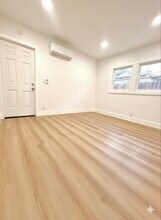 852 Orange Ave in Long Beach, CA - Building Photo - Building Photo