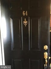 64 Versailles Ct in Hamilton Township, NJ - Building Photo - Building Photo