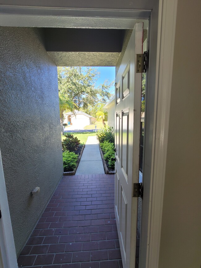 13276 Bainbridge Way in Spring Hill, FL - Building Photo - Building Photo