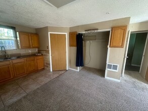 1210 9th Ave-Unit -1210 9th Ave (Back) in Scottsbluff, NE - Building Photo - Building Photo