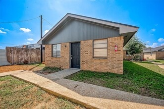 8814 Manus St in Houston, TX - Building Photo - Building Photo