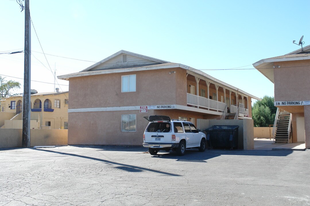 Sunrise Acres in Las Vegas, NV - Foto de edificio