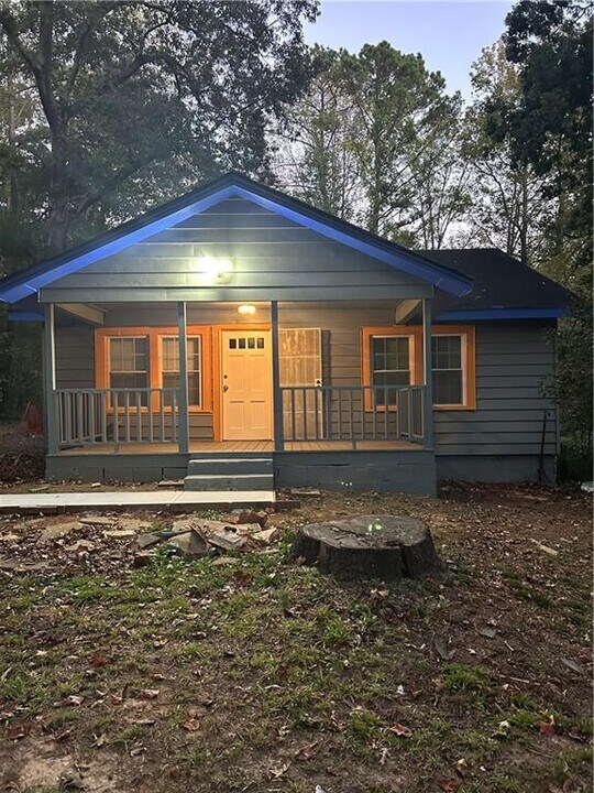 180 Harlan Rd SW in Atlanta, GA - Building Photo