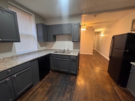 5901-5911 W Huron St in Chicago, IL - Building Photo