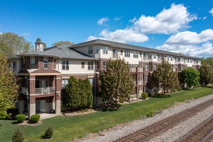 Underwood Stations in Wauwatosa, WI - Building Photo