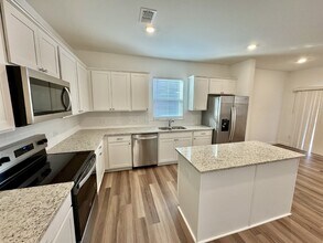 3012 Orwell Dr in Gainesville, GA - Building Photo - Building Photo