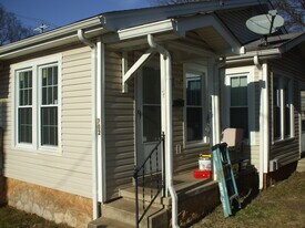 700 E 11th Ave in Bowling Green, KY - Building Photo