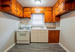 944 St Charles Ave NE-Unit -01 in Atlanta, GA - Building Photo - Building Photo