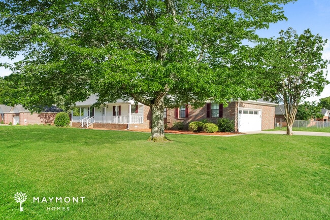 143 Hazelwood Dr in Hazel Green, AL - Building Photo - Building Photo