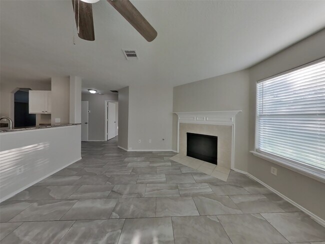 18438 Atascocita Meadows Dr in Humble, TX - Building Photo - Building Photo