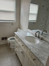 1601 Grovewood Dr in Charlotte, NC - Building Photo - Building Photo