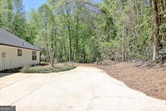 8034 GA-54 in Sharpsburg, GA - Foto de edificio - Building Photo