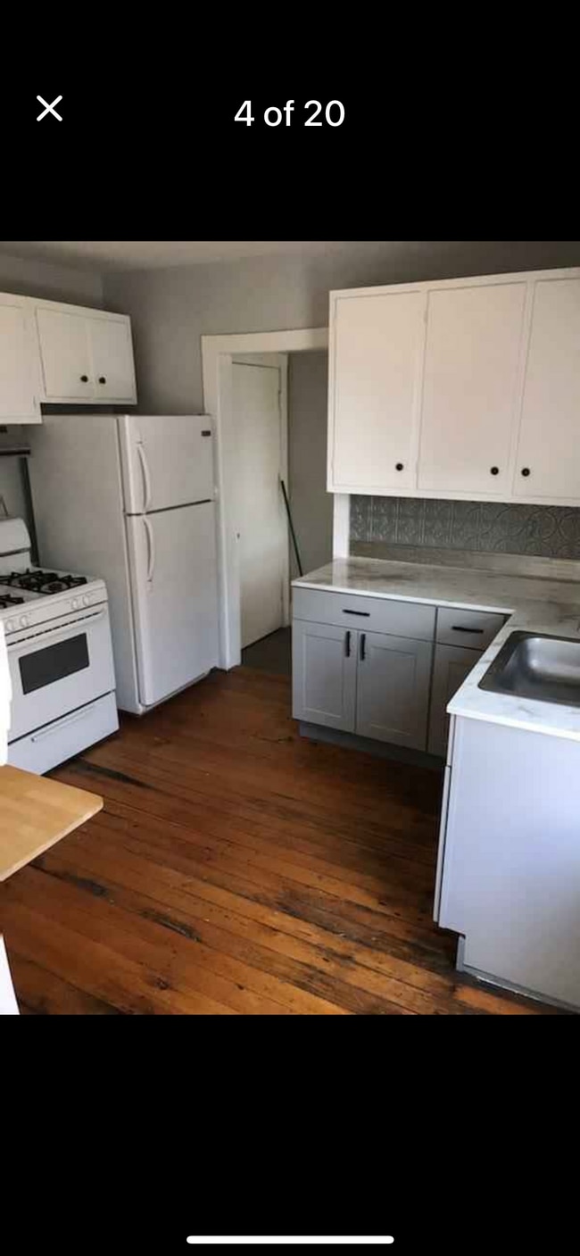 18 Osborne Ave, Unit #4
