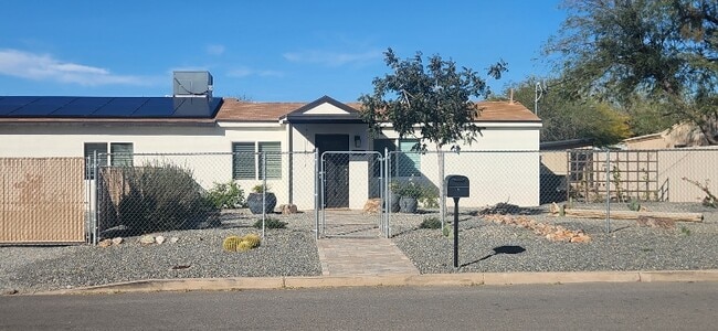 property at 405 E Mohave Rd