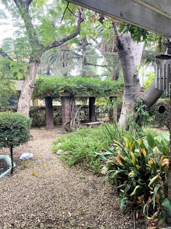 115 E 4th St in Ontario, CA - Building Photo - Building Photo