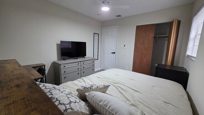 1343 Poppy Ave in Orlando, FL - Building Photo - Building Photo