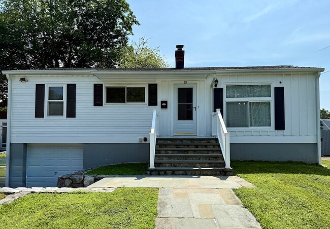 property at 10 Norvel Rd