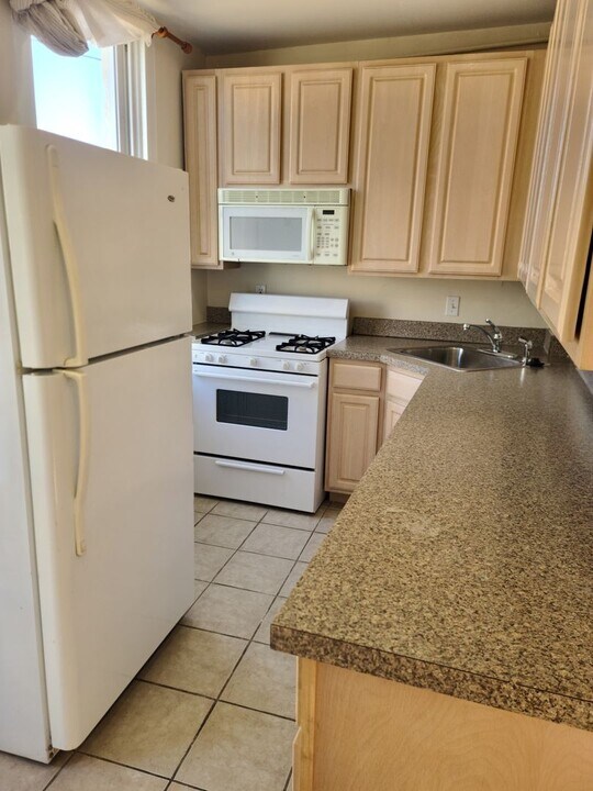 3601 Keswick Rd in Baltimore, MD - Building Photo