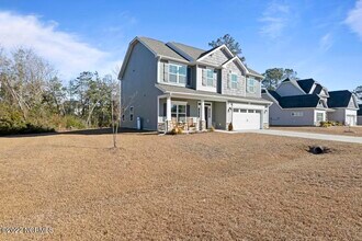 906 Needlerush Rd in Sneads Ferry, NC - Building Photo - Building Photo