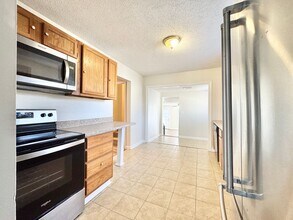 2627 Stratford Dr in Greensboro, NC - Building Photo - Building Photo