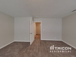 718 Jefferson Park Dr in Pittsboro, IN - Building Photo - Building Photo