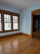 415 S Main St in Bowling Green, OH - Building Photo - Building Photo