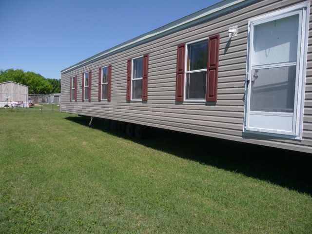 Westgate Village MH Subdivision in Weslaco, TX - Building Photo - Other