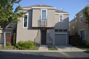 8881 Imray Way in Elk Grove, CA - Building Photo