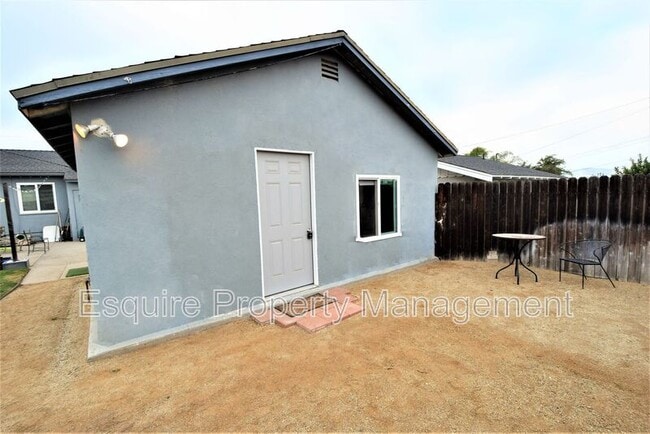 property at 138 Oak St