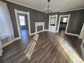 154 Oak St, Unit 1st Floor in Gardner, MA - Building Photo - Building Photo