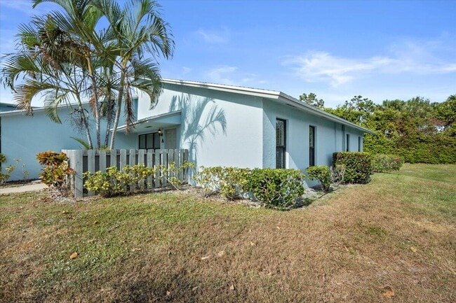431 Jupiter Lakes Blvd in Jupiter, FL - Building Photo - Building Photo