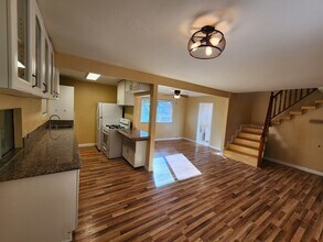 5941 Whitnall Hwy in North Hollywood, CA - Building Photo - Building Photo