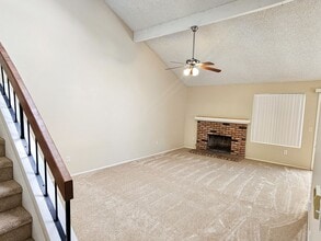 7093 Deerhurst Ct in San Diego, CA - Building Photo - Building Photo