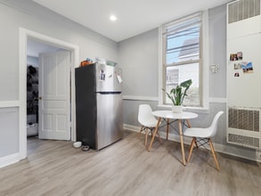 3007 N Ashland Ave-Unit -CH2 in Chicago, IL - Building Photo - Building Photo