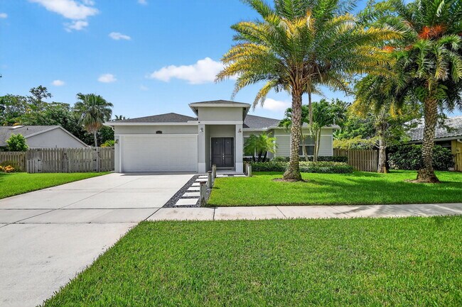 13458 Brixham St in Wellington, FL - Building Photo - Building Photo