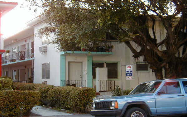 1135 Euclid Ave in Miami Beach, FL - Building Photo