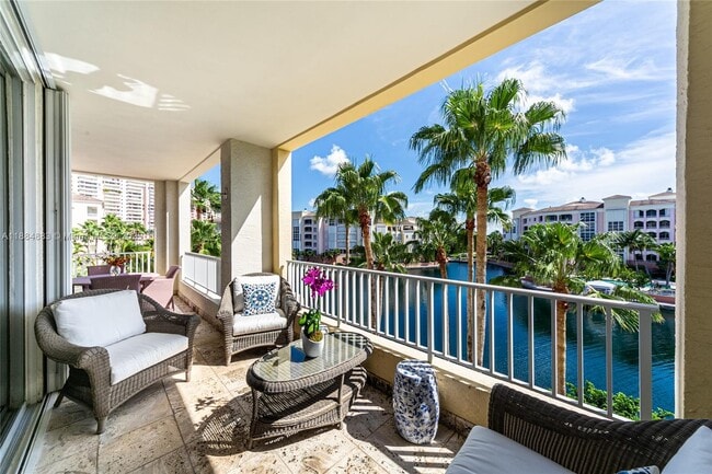 property at 707 Crandon Blvd