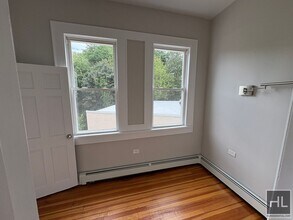 Park Hill Ave, Yonkers, Unit 2 in Yonkers, NY - Building Photo - Building Photo