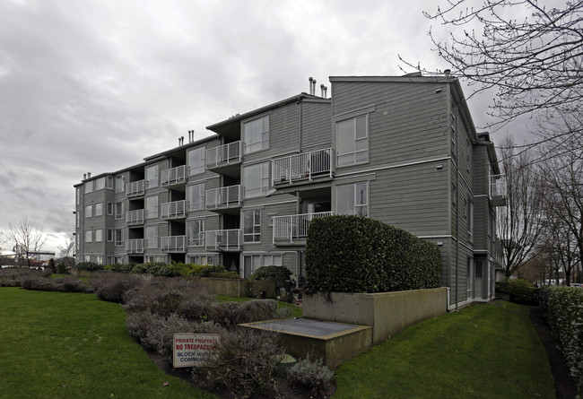 Tugboat Landing in Vancouver, BC - Building Photo - Building Photo