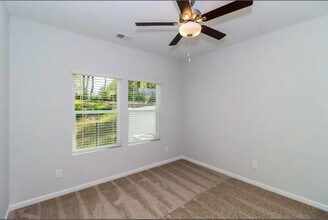 808 Stewarts Crk Dr in Monroe, NC - Building Photo - Building Photo