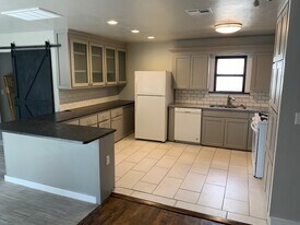 1380 Classen Blvd in Norman, OK - Building Photo