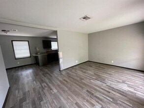 10434 Southport Dr in Houston, TX - Building Photo - Building Photo