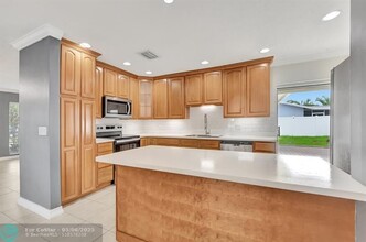 22219 SW 63rd Ave in Boca Raton, FL - Building Photo - Building Photo