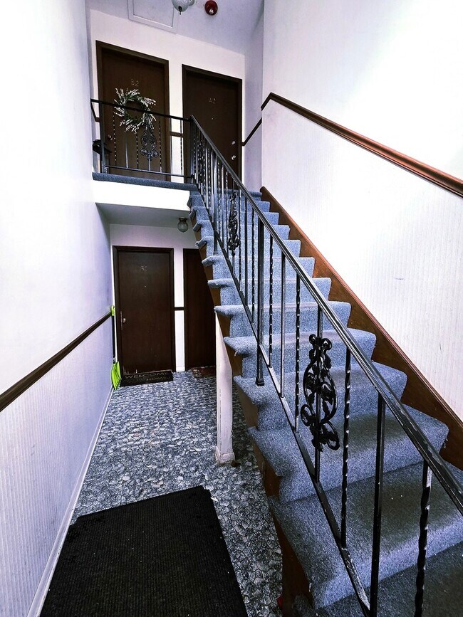 1414 Lehigh Ave in Glenview, IL - Building Photo - Building Photo