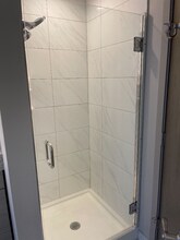 1417 W 9th St in Cleveland, OH - Foto de edificio - Building Photo