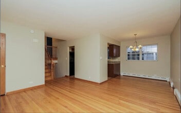 129 E Central Ave in Lombard, IL - Building Photo - Building Photo