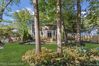 2475 Horace St in West Bloomfield Township, MI - Building Photo - Building Photo